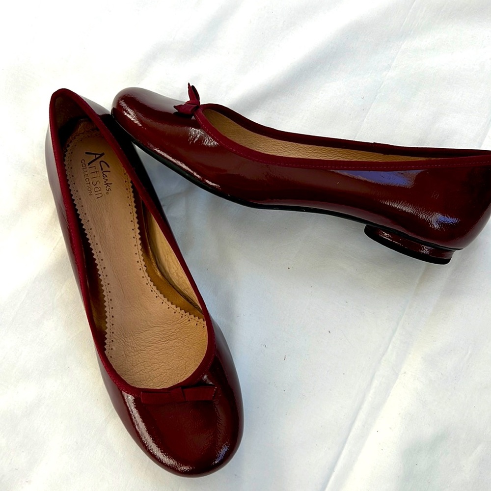 NWT Clark’s Artisan Red Patent Leather Shoes